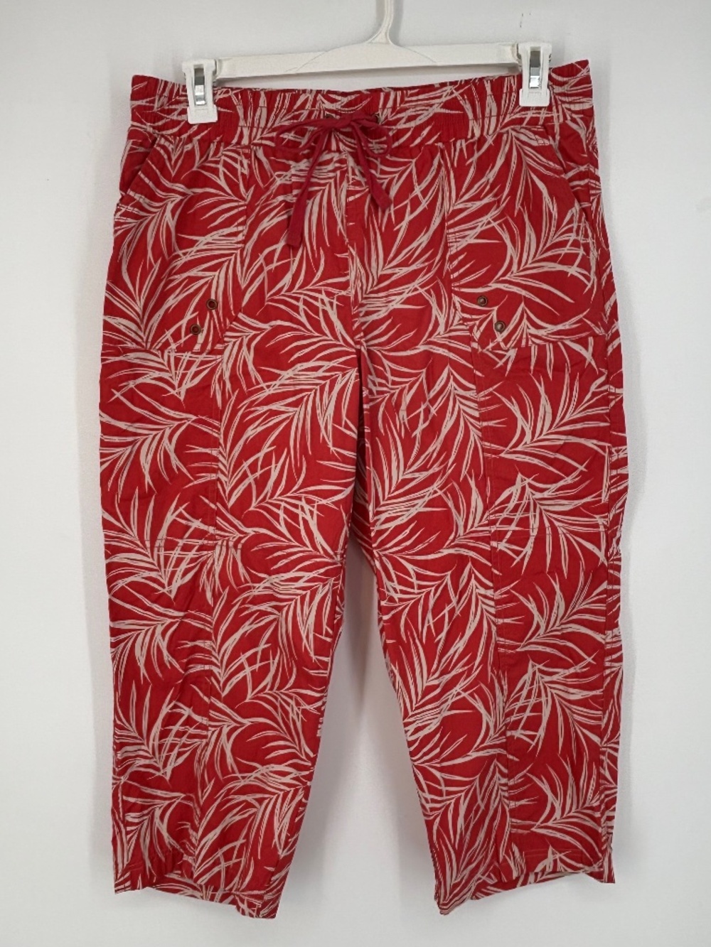 Palm Rio Womens Size 1X Pull-On Capri Pants Coral Red Tropical Palm Pockets